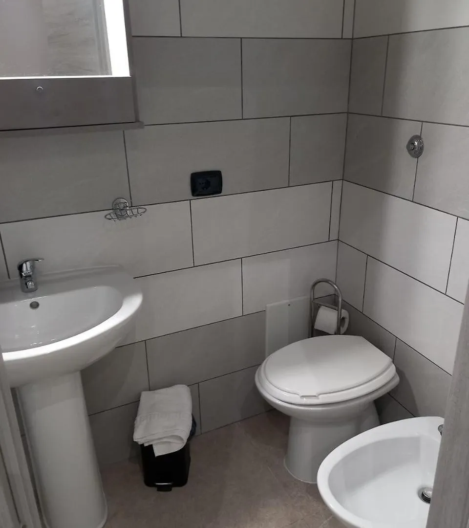 Grethouse Apartment Naples Italy